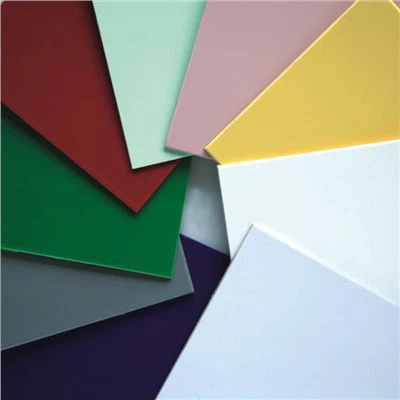 סדין קיר לאמבטיה